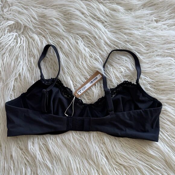 Skims Fits Everybody Lace Demi Underwire Bra Onyx Size 40C - Picture 5 of 7